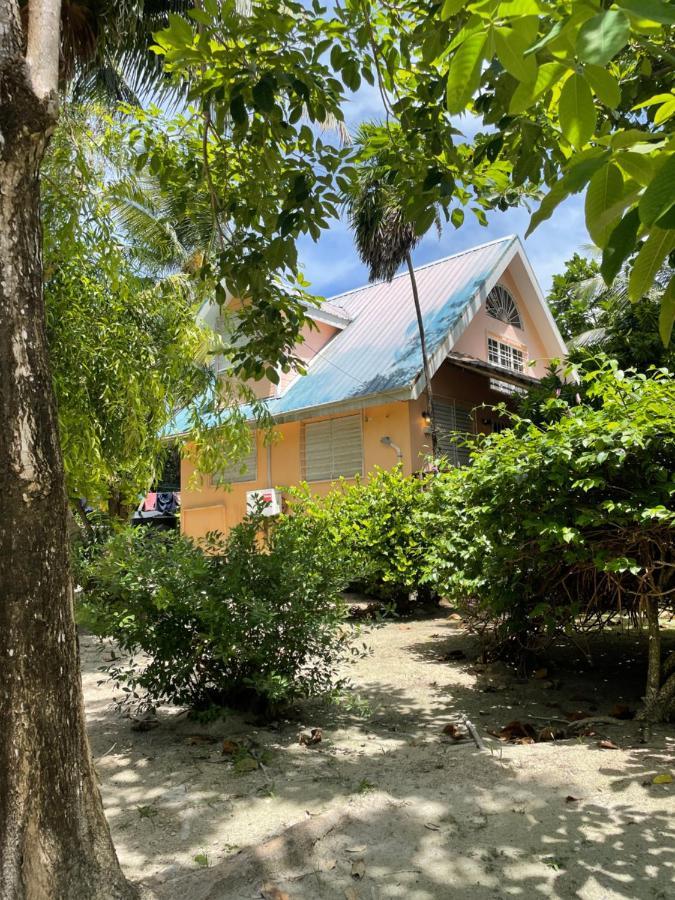 Villa The Coral Casa à Caye Caulker Extérieur photo