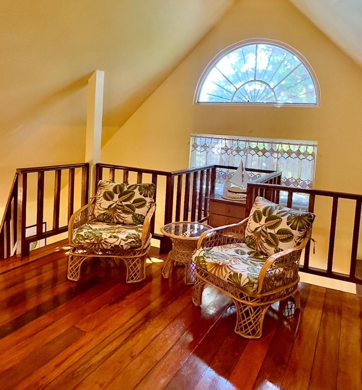 Villa The Coral Casa à Caye Caulker Extérieur photo